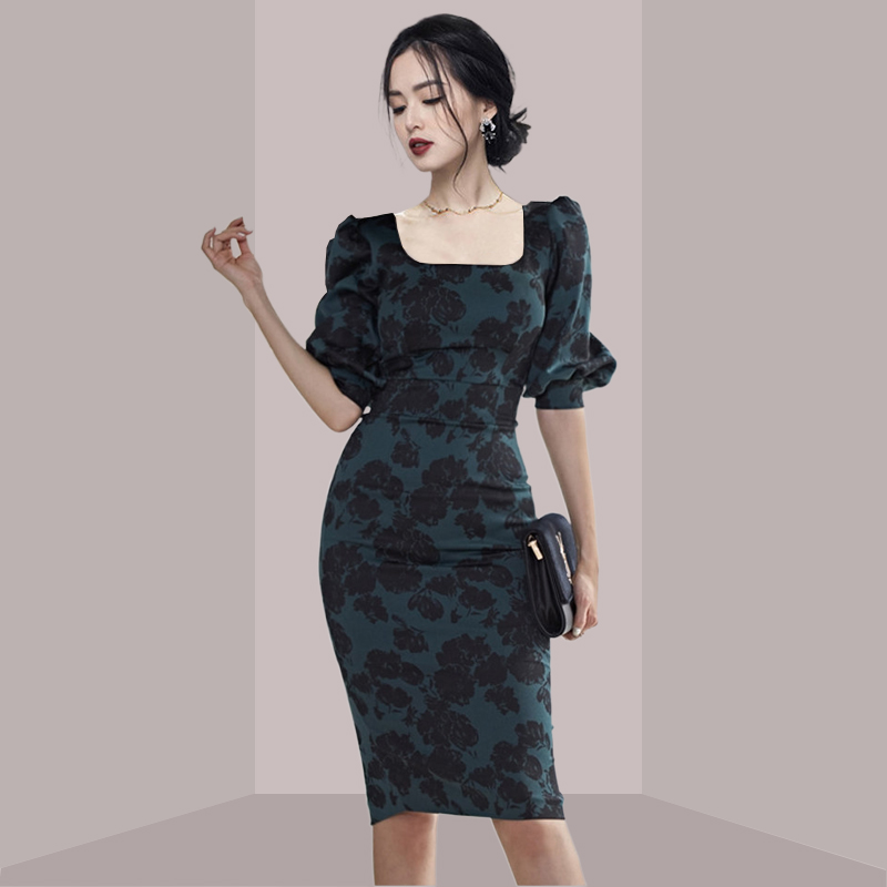 エレガントな花柄プリントのスリムフィットミディ丈ワンピース、 - French Vintage Floral Midi Dress のレビューと価格